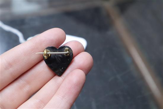 Four tortoiseshell pique items of jewellery (a.f.) including heart brooch and other jewellery including a mourning locket etc.